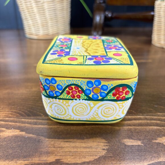 Vintage Terracotta Trinket Box Hand Painted Mexican Pottery Ceramic Keepsake Box - Picture 4 of 16